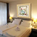 Altstadthotel Hotel 3*