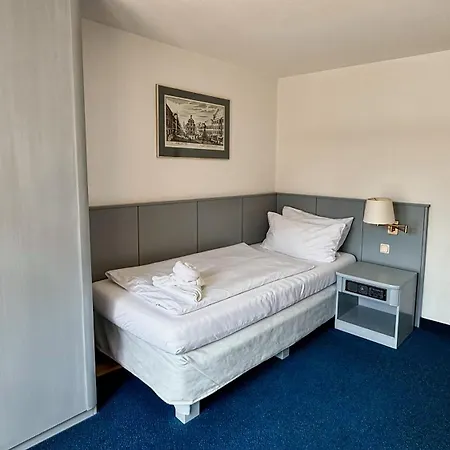 Hotel Altstadthotel 3*