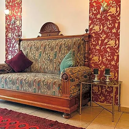 Altstadthotel Hotel 3*